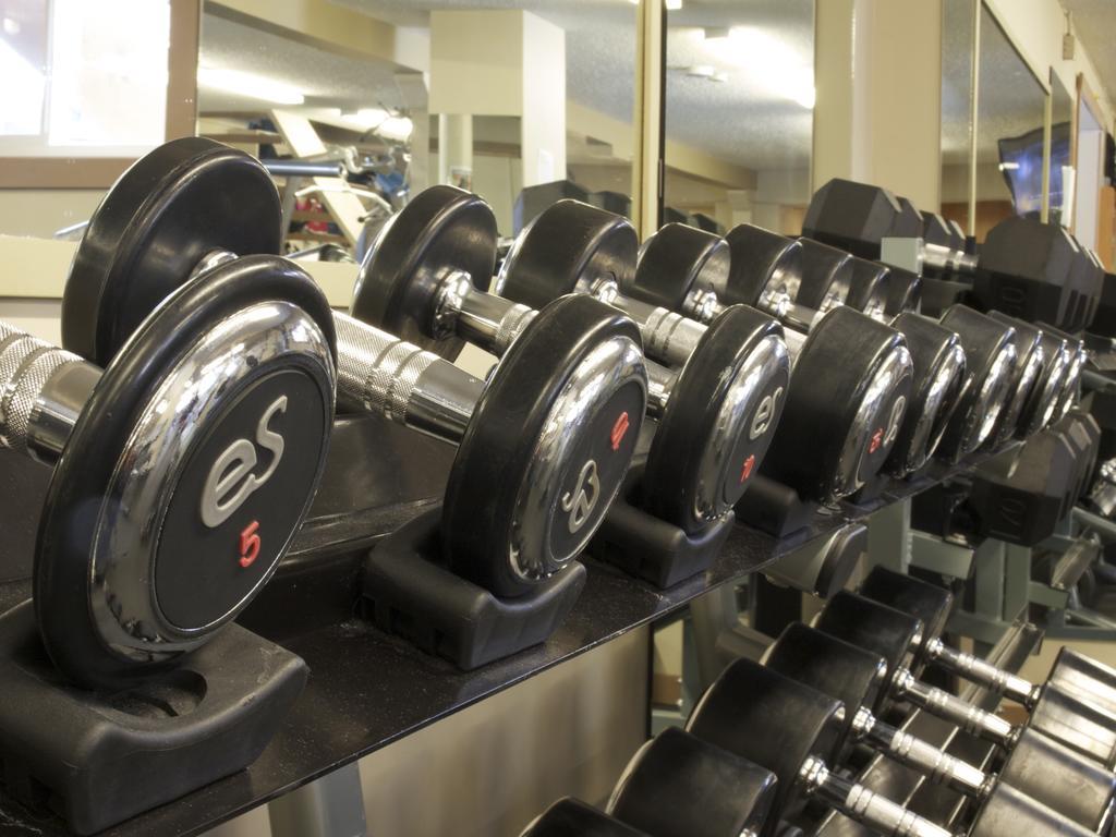 Ypc Fitness & Accomodations Invermere Chambre photo